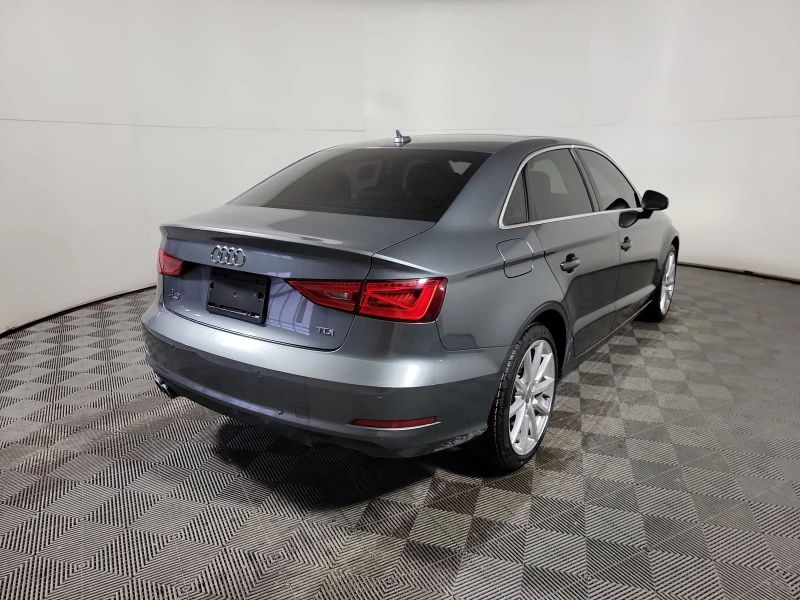 Audi A3 PremiumPlus* KEYLESS* Lane Assist* P. Assist* , снимка 4 - Автомобили и джипове - 48863621