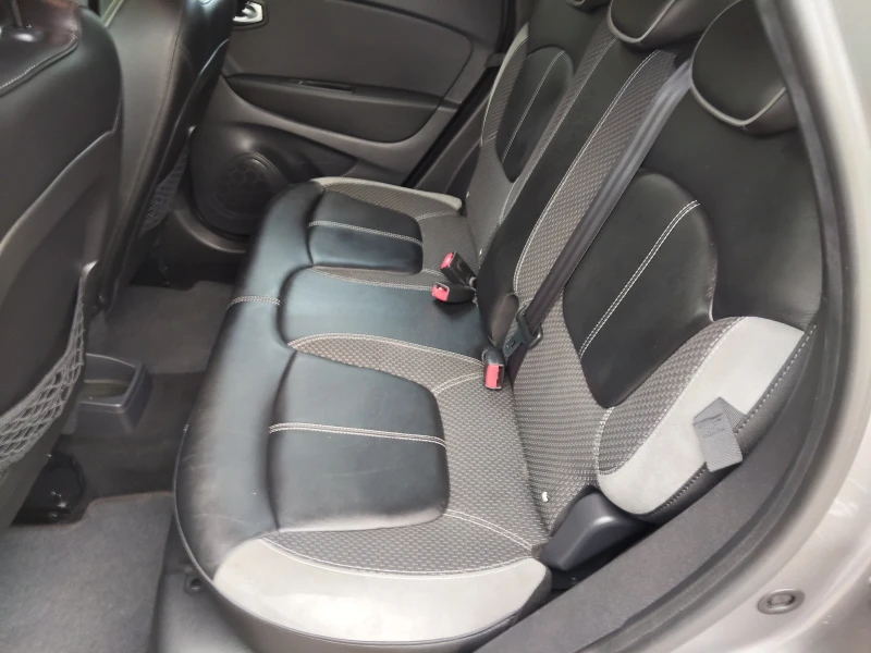 Renault Captur 1, 5d BOSE AUTOMATIC, снимка 8 - Автомобили и джипове - 51372772