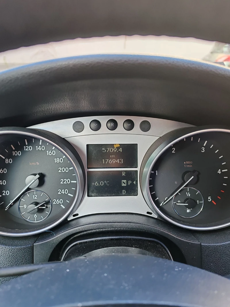 Mercedes-Benz 320 Ml, снимка 9 - Автомобили и джипове - 52773791