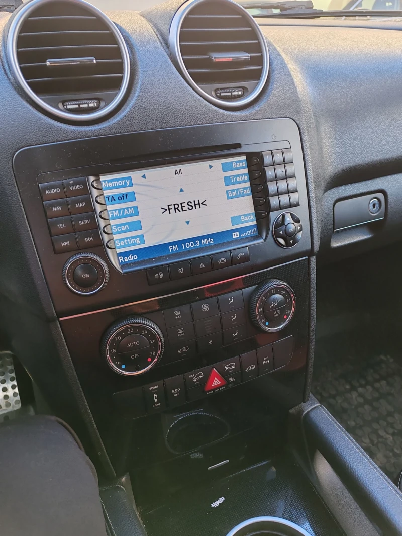 Mercedes-Benz 320 Ml, снимка 8 - Автомобили и джипове - 52773791