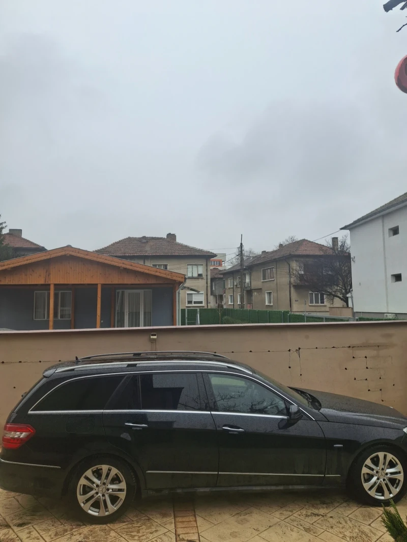 Mercedes-Benz E 220 220cdi, снимка 4 - Автомобили и джипове - 52973166