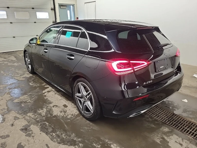 Mercedes-Benz A 250 * CARFAX * БЕЗ ПЪРВОНАЧАЛНА ВНОСКА, снимка 4 - Автомобили и джипове - 52997012