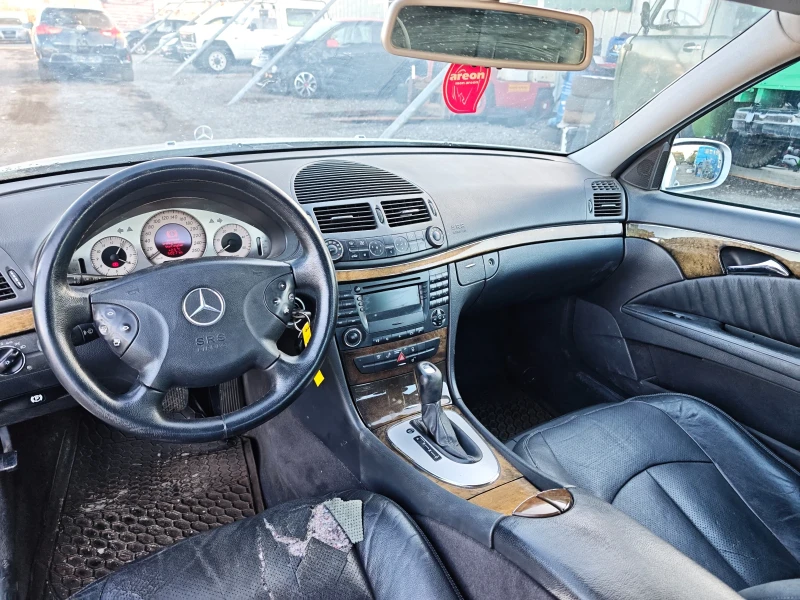 Mercedes-Benz E 270, снимка 11 - Автомобили и джипове - 53176681