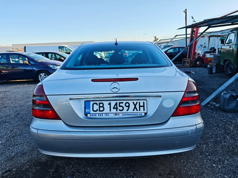 Mercedes-Benz E 270, снимка 5 - Автомобили и джипове - 53176681
