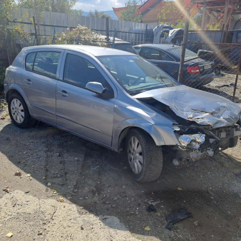 Opel Astra 1.7cdti, снимка 2 - Автомобили и джипове - 53275421