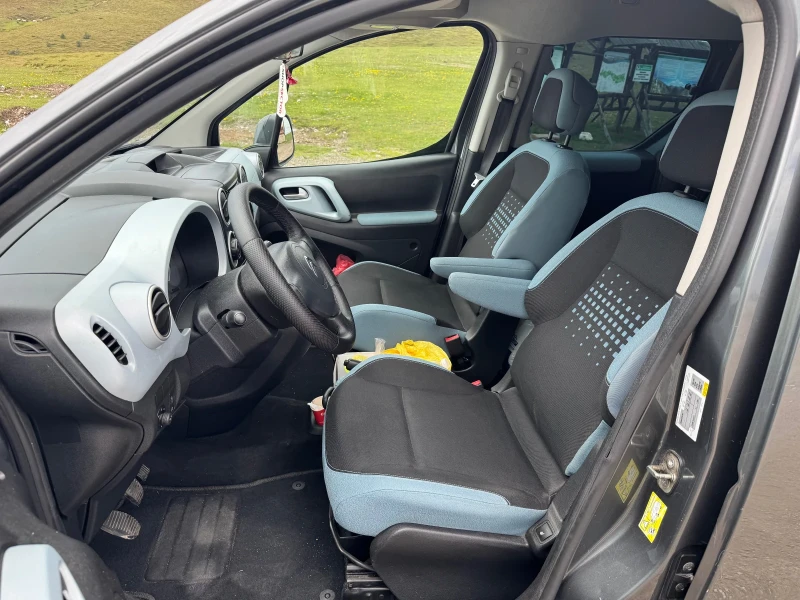 Citroen Berlingo multispace 1.6 eHDI 92кс, снимка 15 - Автомобили и джипове - 53461939