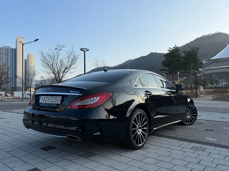 Mercedes-Benz CLS 250 D 4Matic Amg Line, снимка 2 - Автомобили и джипове - 55952590