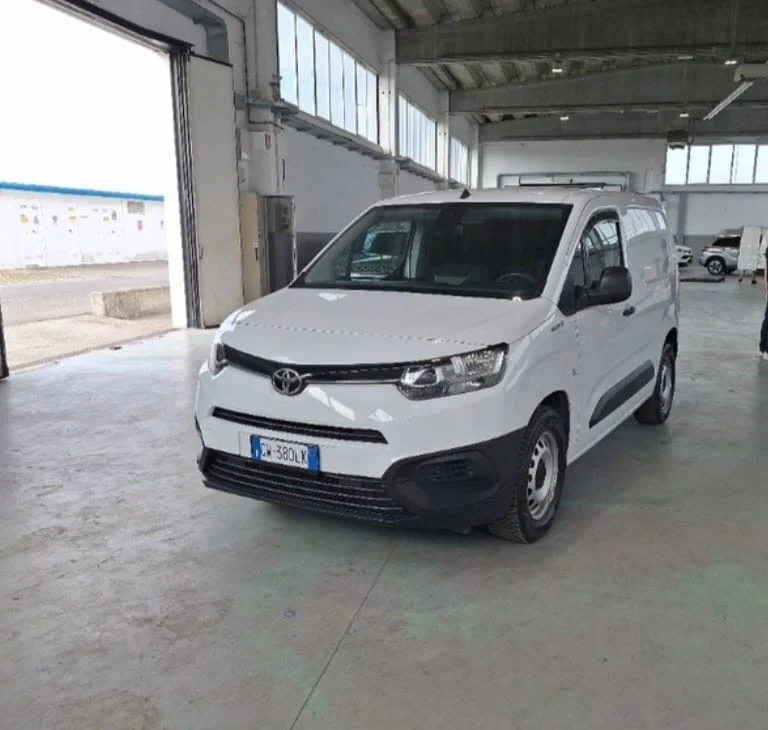 Toyota Proace City !!!ОЧАКВАН ВНОС!!!  50 kWh Active 136кс