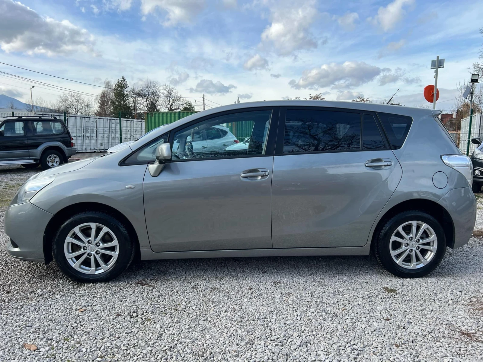 Toyota Verso 1.8* ШВЕЙЦАРИЯ* 7МЕСТА*  - изображение 8