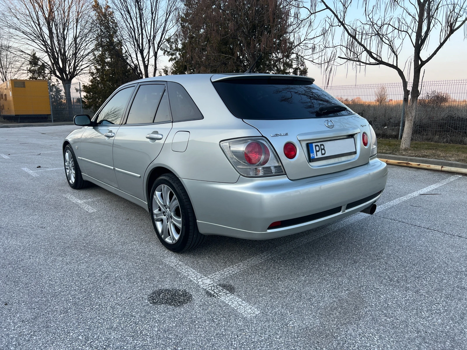 Lexus IS 200 SportCross /01/2006г.  - изображение 7