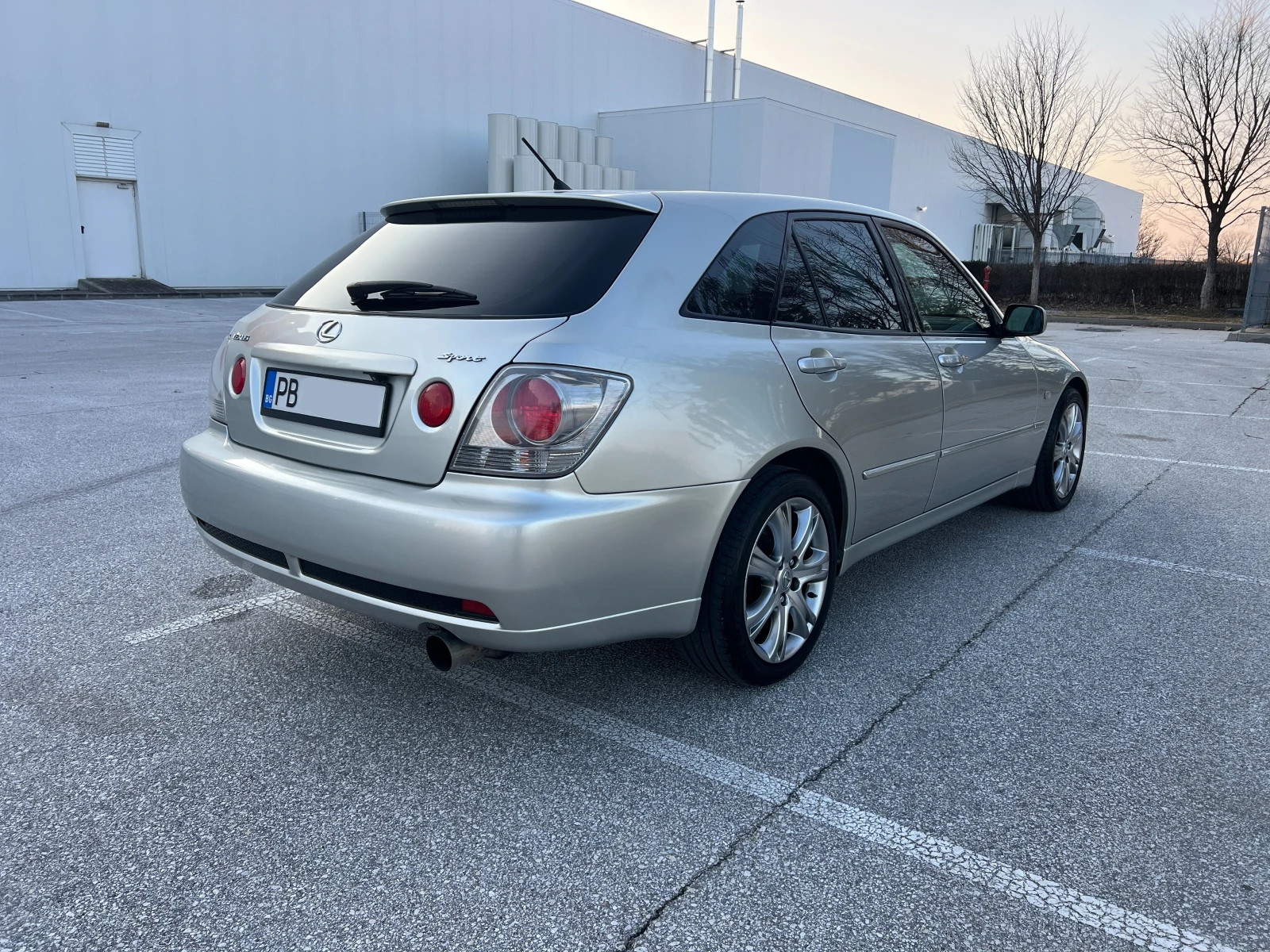 Lexus IS 200 SportCross /01/2006г.  - изображение 5