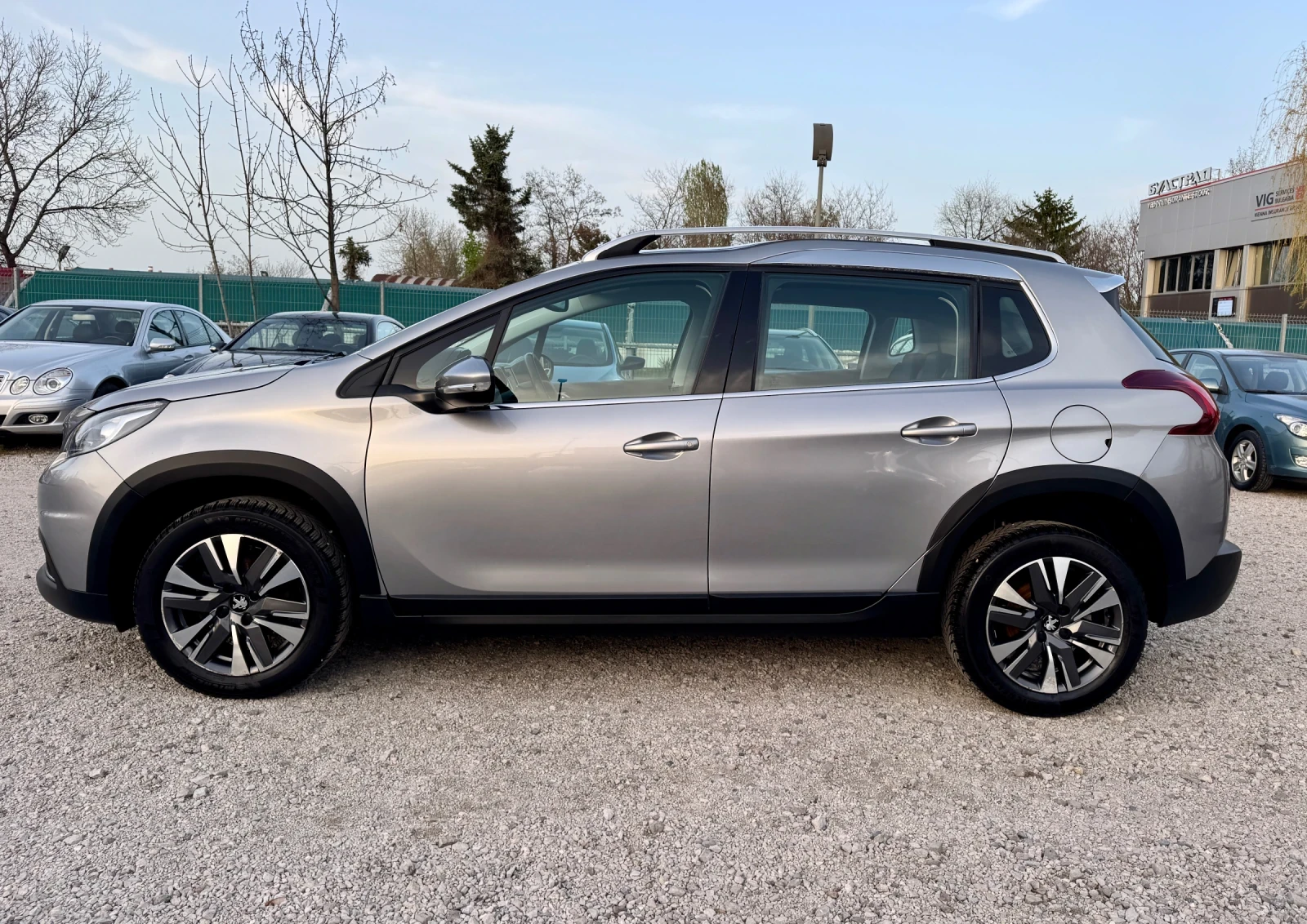 Peugeot 2008 1.6 Blue HDI Allure   ТОП СЪСТОЯНИЕ   - изображение 2