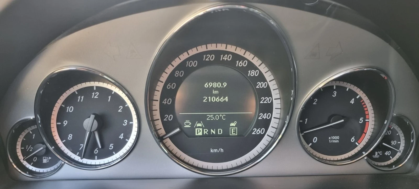 Mercedes-Benz E 350 Avantgarde 4 MATIC - изображение 10