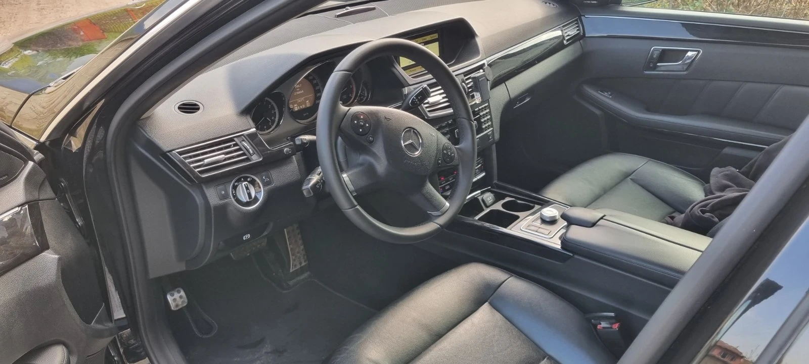 Mercedes-Benz E 350 Avantgarde 4 MATIC - изображение 4