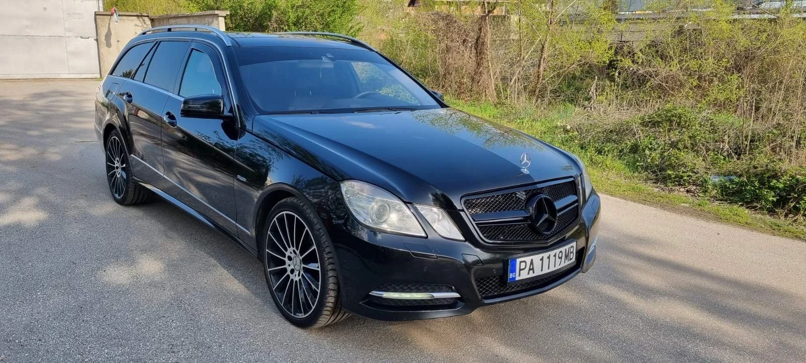 Mercedes-Benz E 350 Avantgarde 4 MATIC - изображение 3