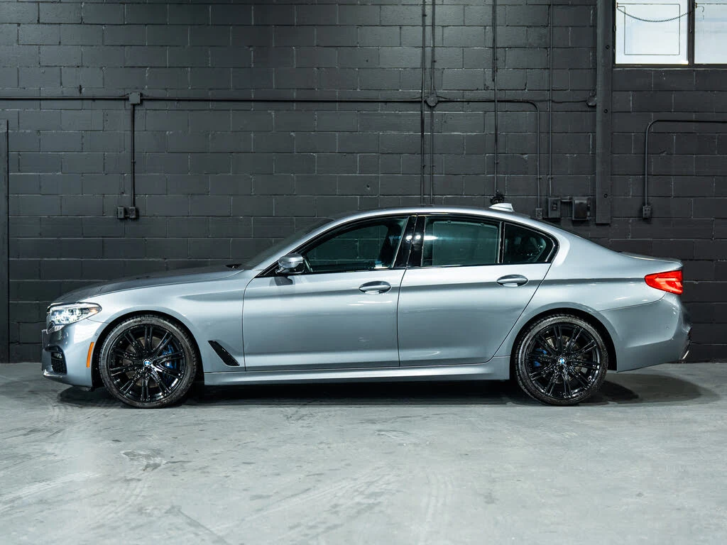 BMW 540 I * M-Package* * HeadUp* AвтоКредит* (ЦЕНА ДО БГ) - изображение 5