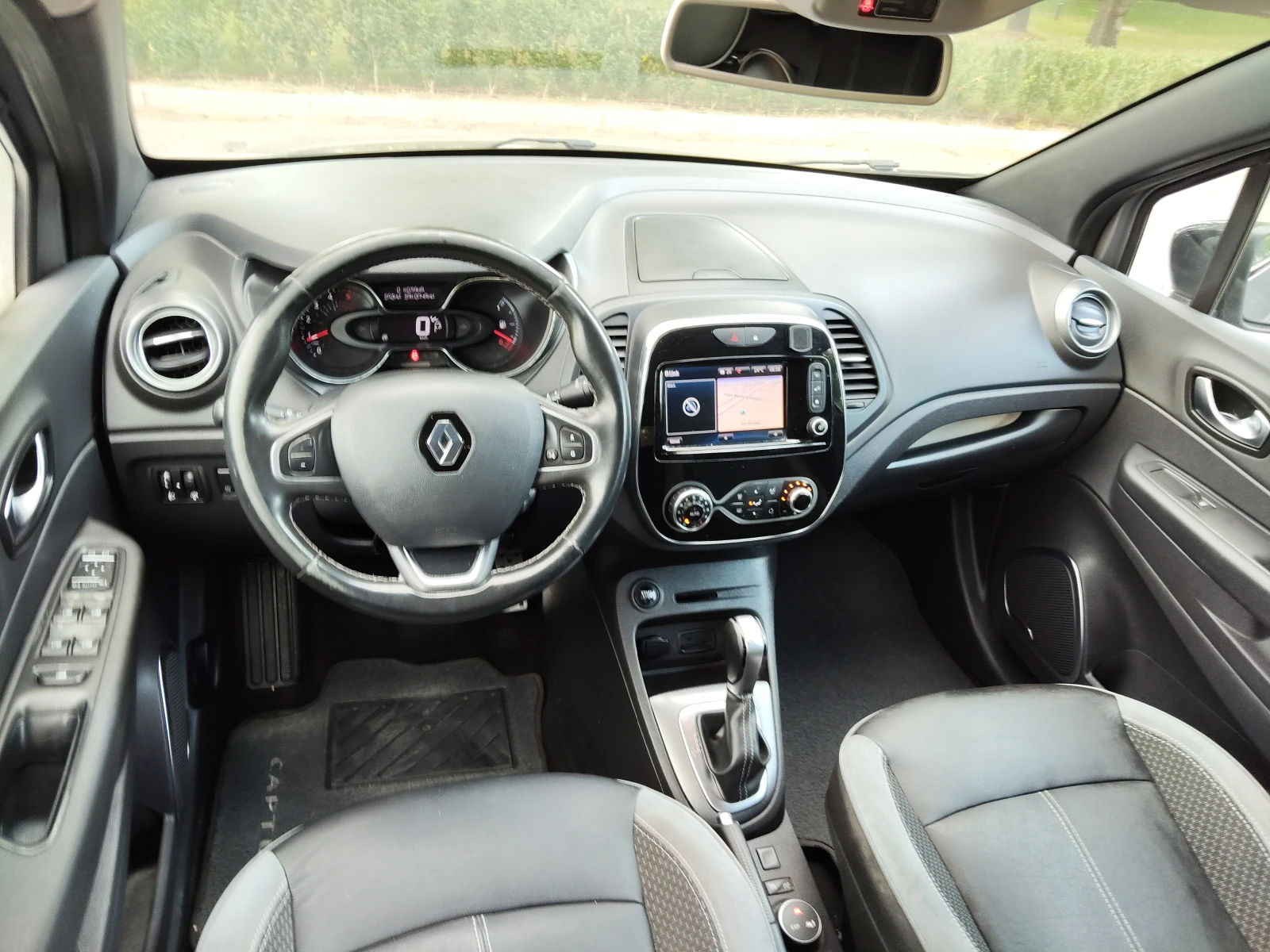 Renault Captur 1, 5d BOSE AUTOMATIC - изображение 6