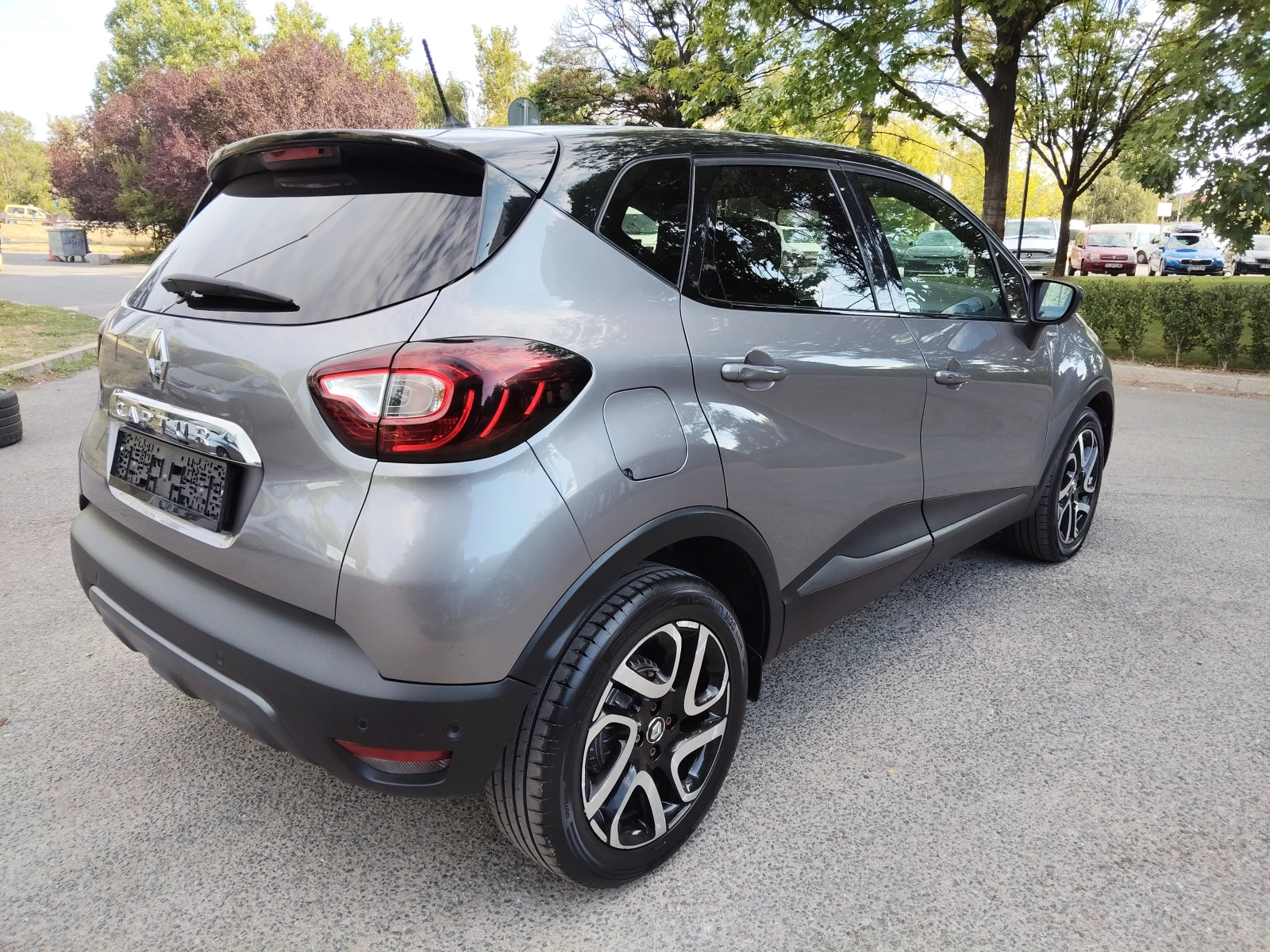Renault Captur 1, 5d BOSE AUTOMATIC - изображение 4