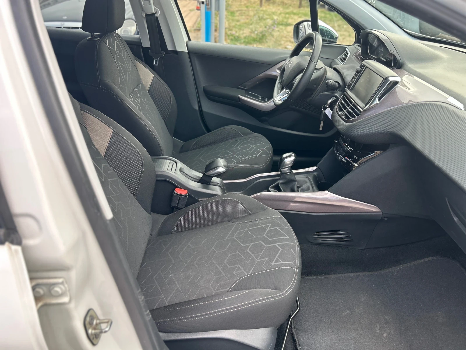 Peugeot 2008 | Mobile.bg — изображение 11