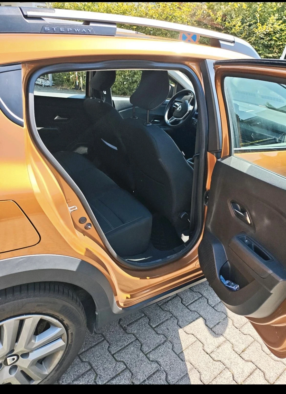 Dacia Sandero 1.0 фабрична газ Stepway 101 к.с. 6скорости - изображение 10