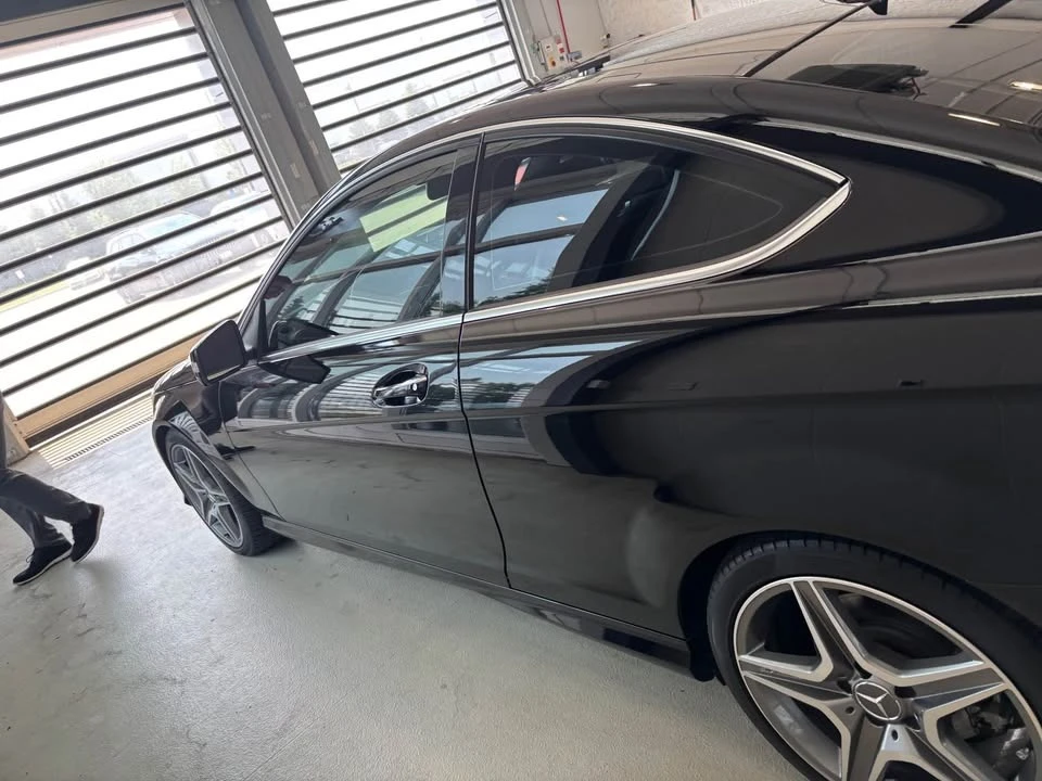 Mercedes-Benz C 350 * * CARFAX * * АВТОКРЕДИТ * *  - изображение 3
