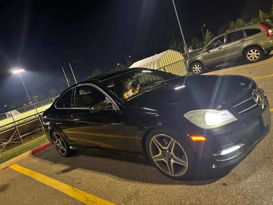 Mercedes-Benz C 350 * * CARFAX * * АВТОКРЕДИТ * *  - изображение 5