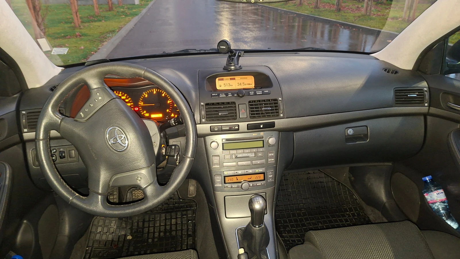 Toyota Avensis  Avensis II - изображение 8