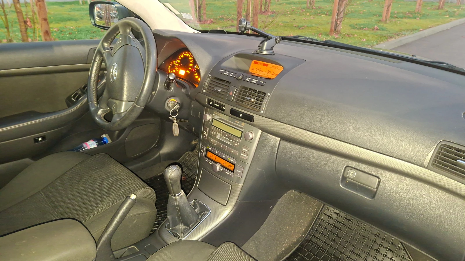 Toyota Avensis  Avensis II - изображение 6