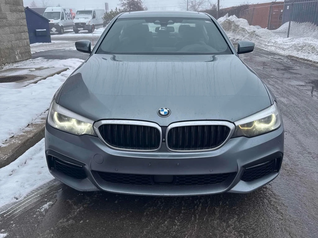 BMW 530 / xDrive / ОБДУХВАНЕ / 360 / CARFAX - изображение 6