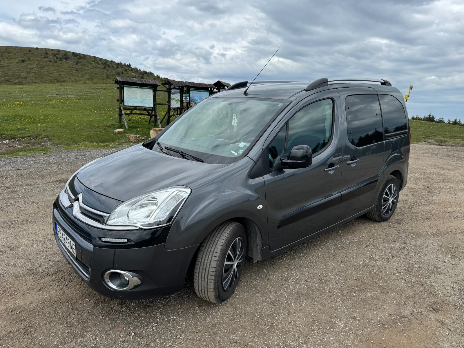 Citroen Berlingo multispace 1.6 eHDI 92кс - изображение 7