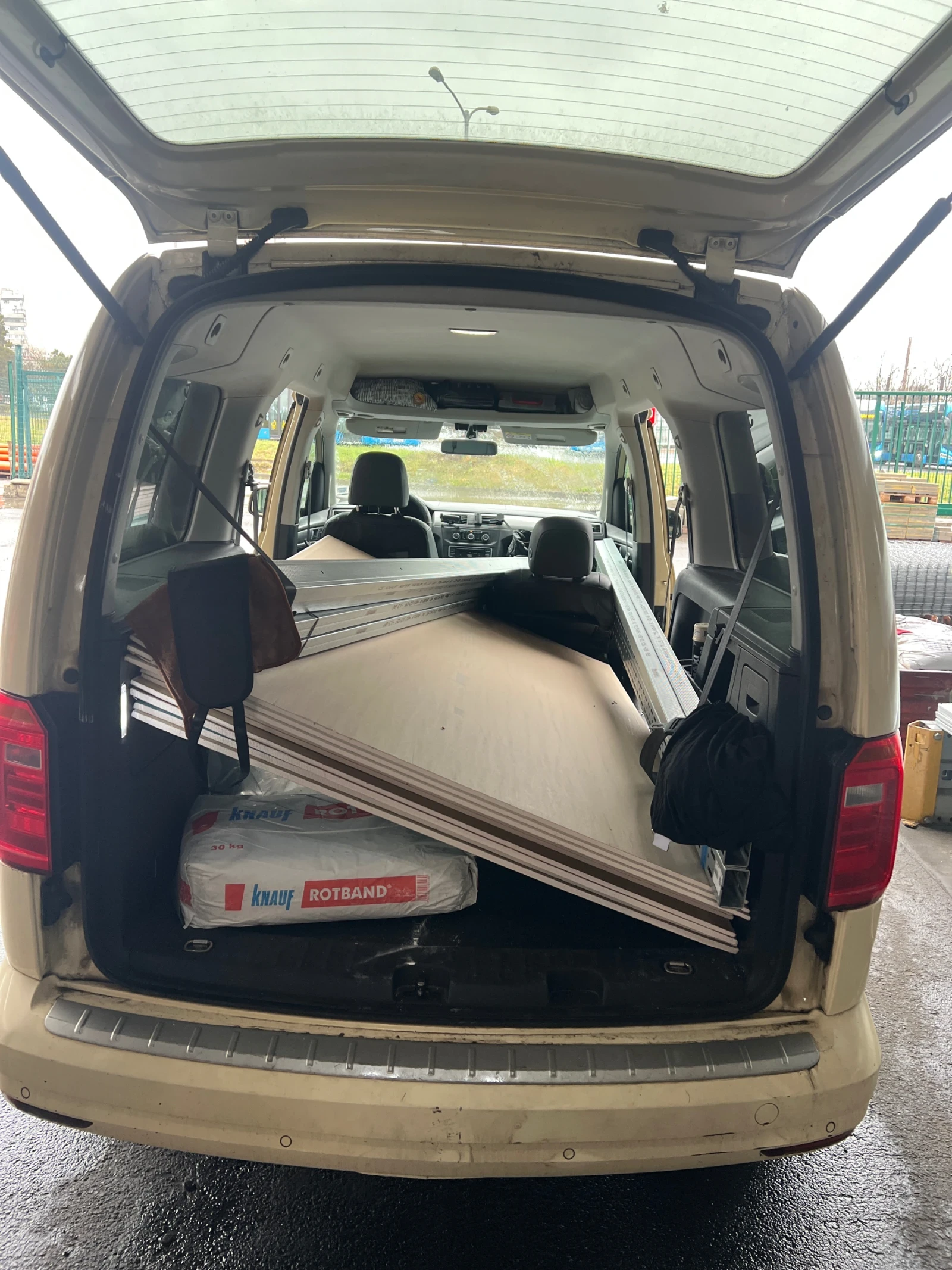 VW Caddy Макси , снимка 12 - Автомобили и джипове - 53568441