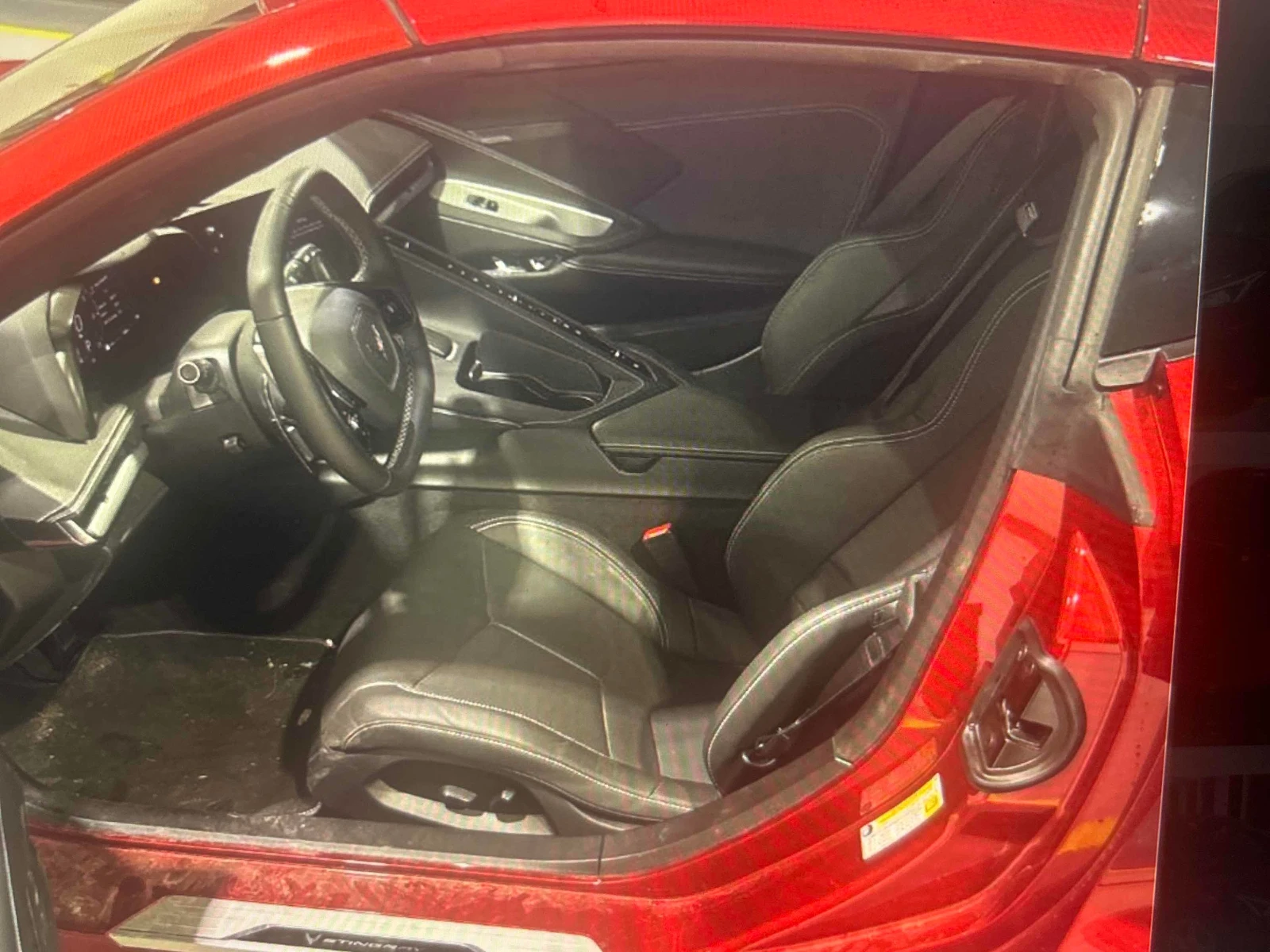 Chevrolet Corvette 6.2L 8cyl Rear Wheel Drive, снимка 8 - Автомобили и джипове - 53978113