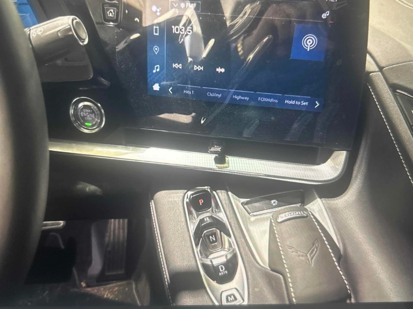 Chevrolet Corvette 6.2L 8cyl Rear Wheel Drive, снимка 9 - Автомобили и джипове - 53978113