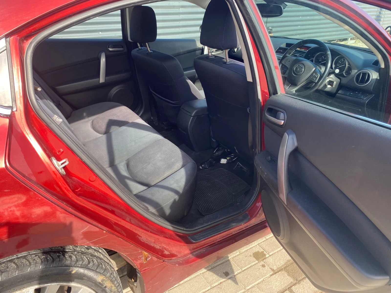 Mazda 6 Десен волан, снимка 8 - Автомобили и джипове - 53997746