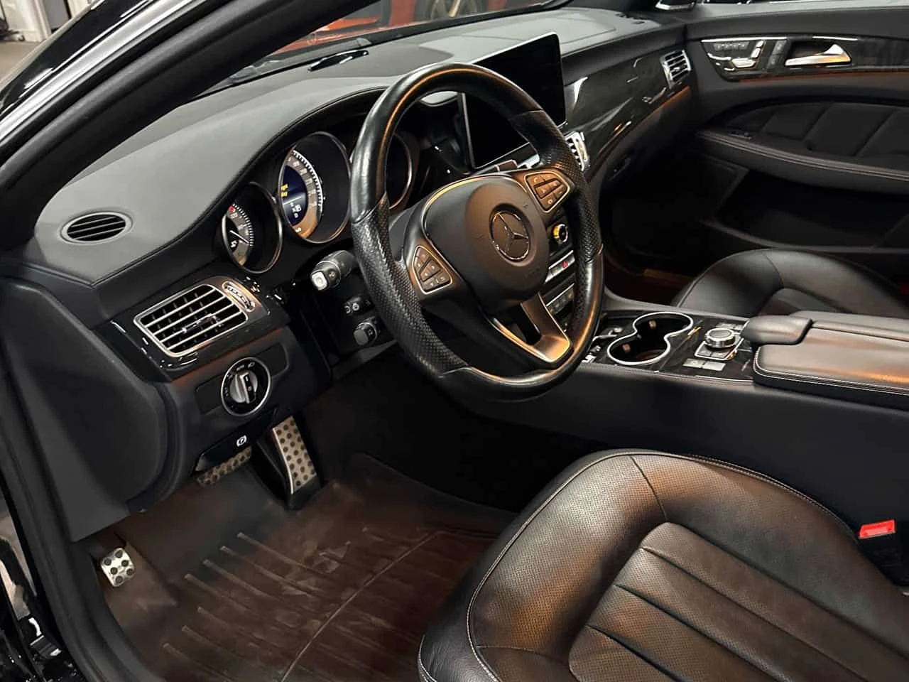 Mercedes-Benz CLS 550 * CARFAX *  ��������� * ��������� * + ���� *  | Mobile.bg � ����������� 5