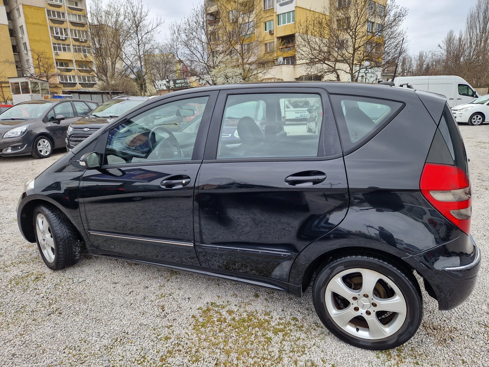 Mercedes-Benz A 180 2.0CDI/AVANGARDE, снимка 8 - Автомобили и джипове - 54041324