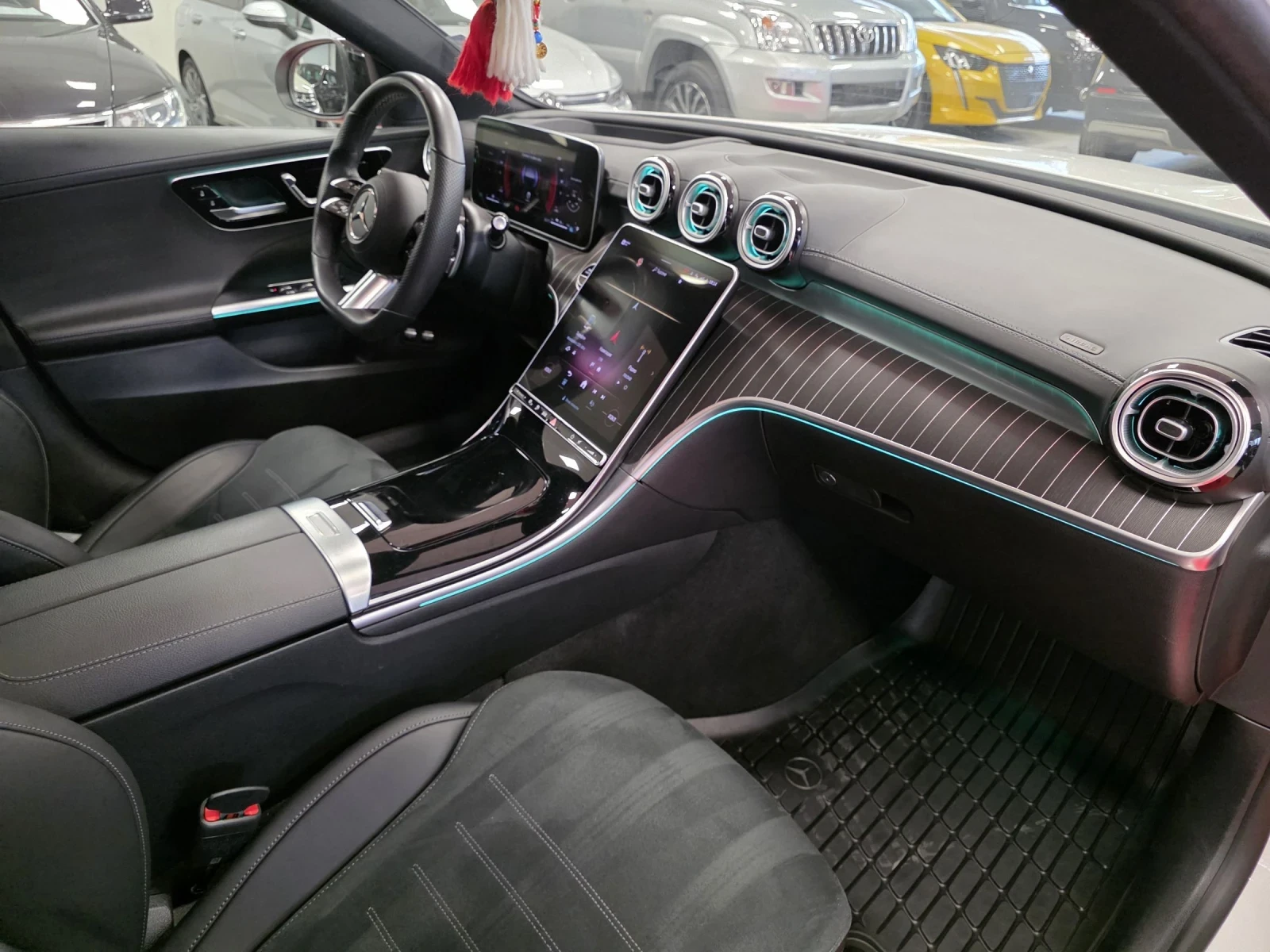 Mercedes-Benz C 300 e | AMG | Night package | Оперативен лизинг, снимка 12 - Автомобили и джипове - 54058710