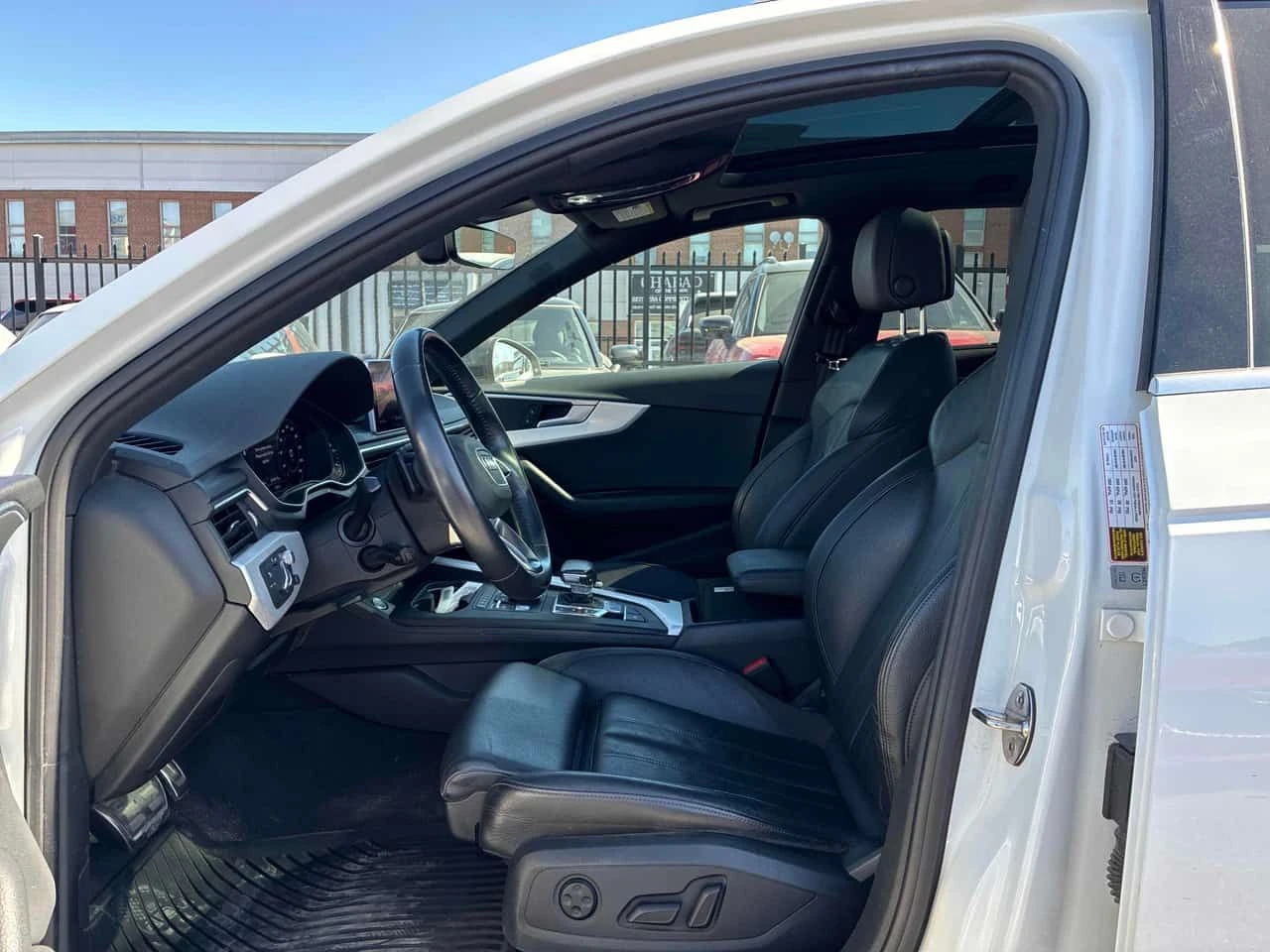 Audi A4 Allroad  | Technik | ОБДУХВАНЕ | PANO | 360 | , снимка 13 - Автомобили и джипове - 54368621