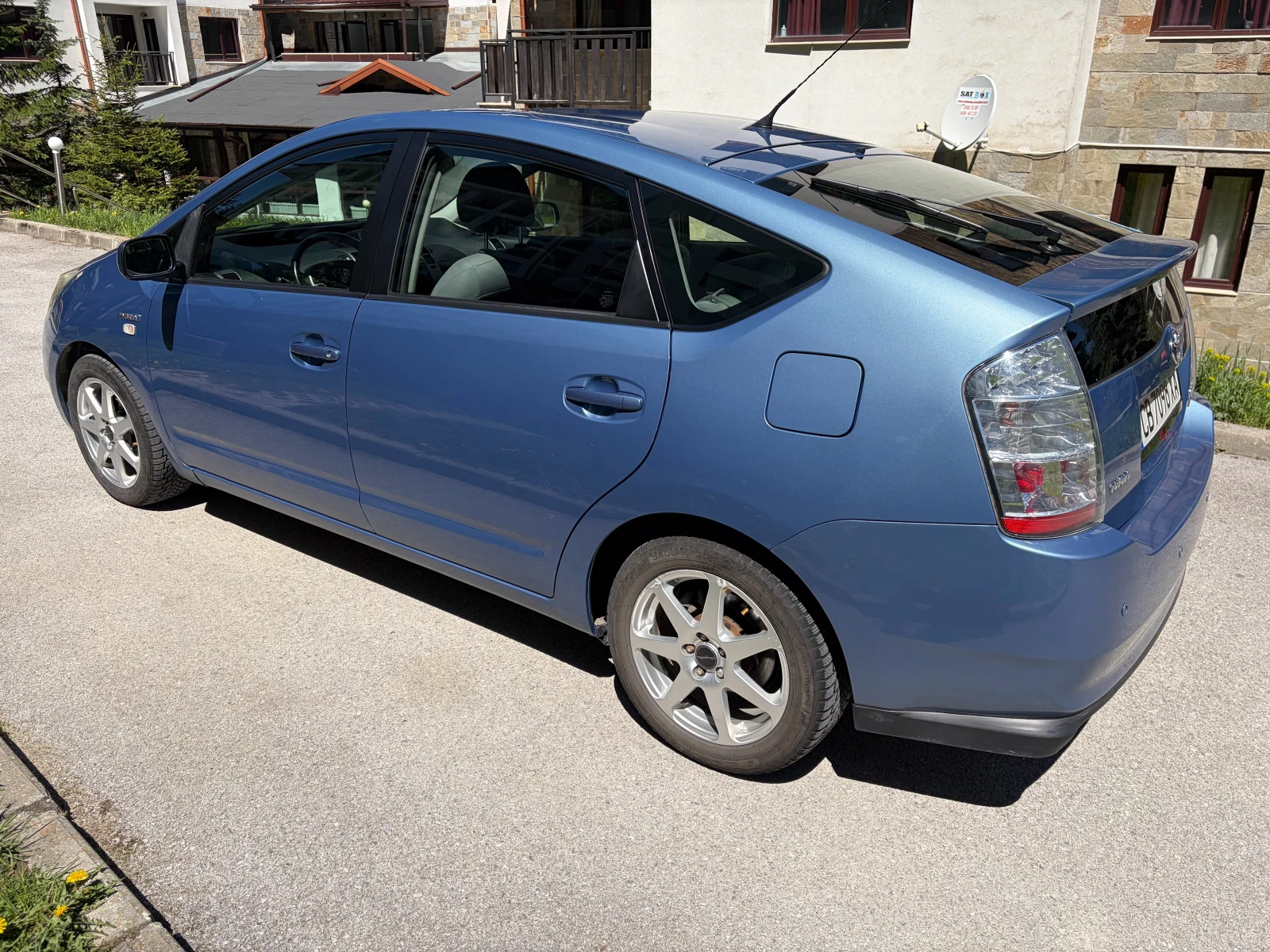 Toyota Prius NHW20, снимка 2 - Автомобили и джипове - 54554045
