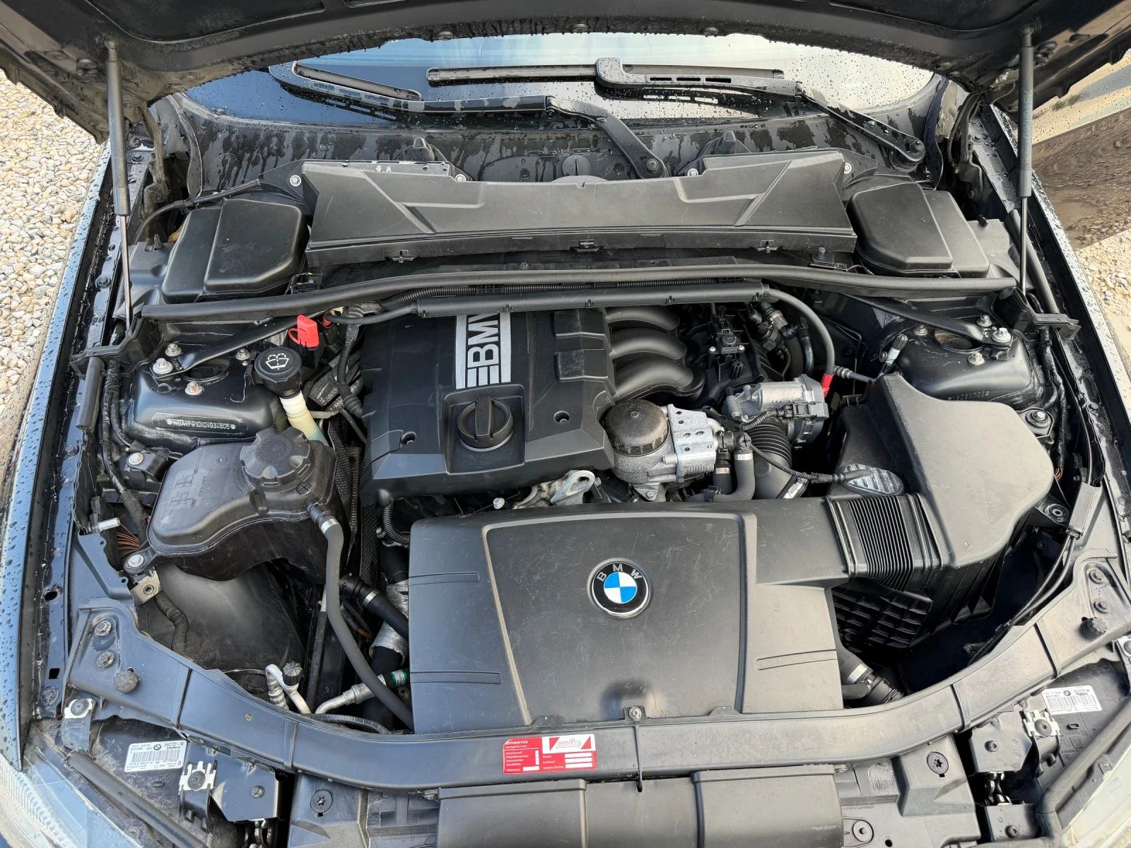 BMW 320 2.0i-170PS, снимка 15 - Автомобили и джипове - 55127675
