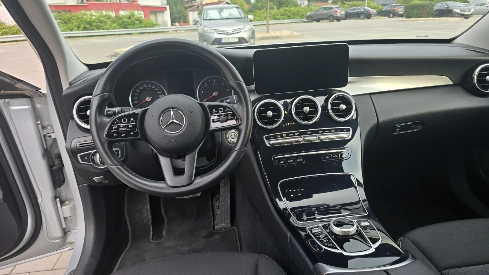 Mercedes-Benz C 180 C180d Wagon, 9G tronic, LED, перфектна, снимка 14 - Автомобили и джипове - 55737718