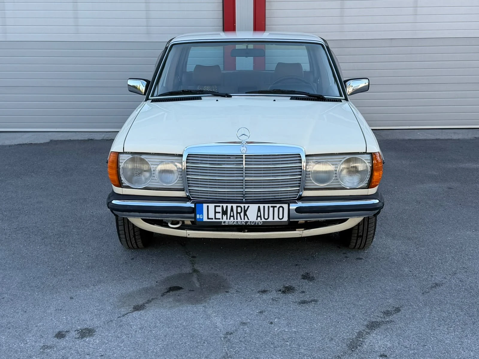 Mercedes-Benz 200 123 ЛИЗИНГ!!!