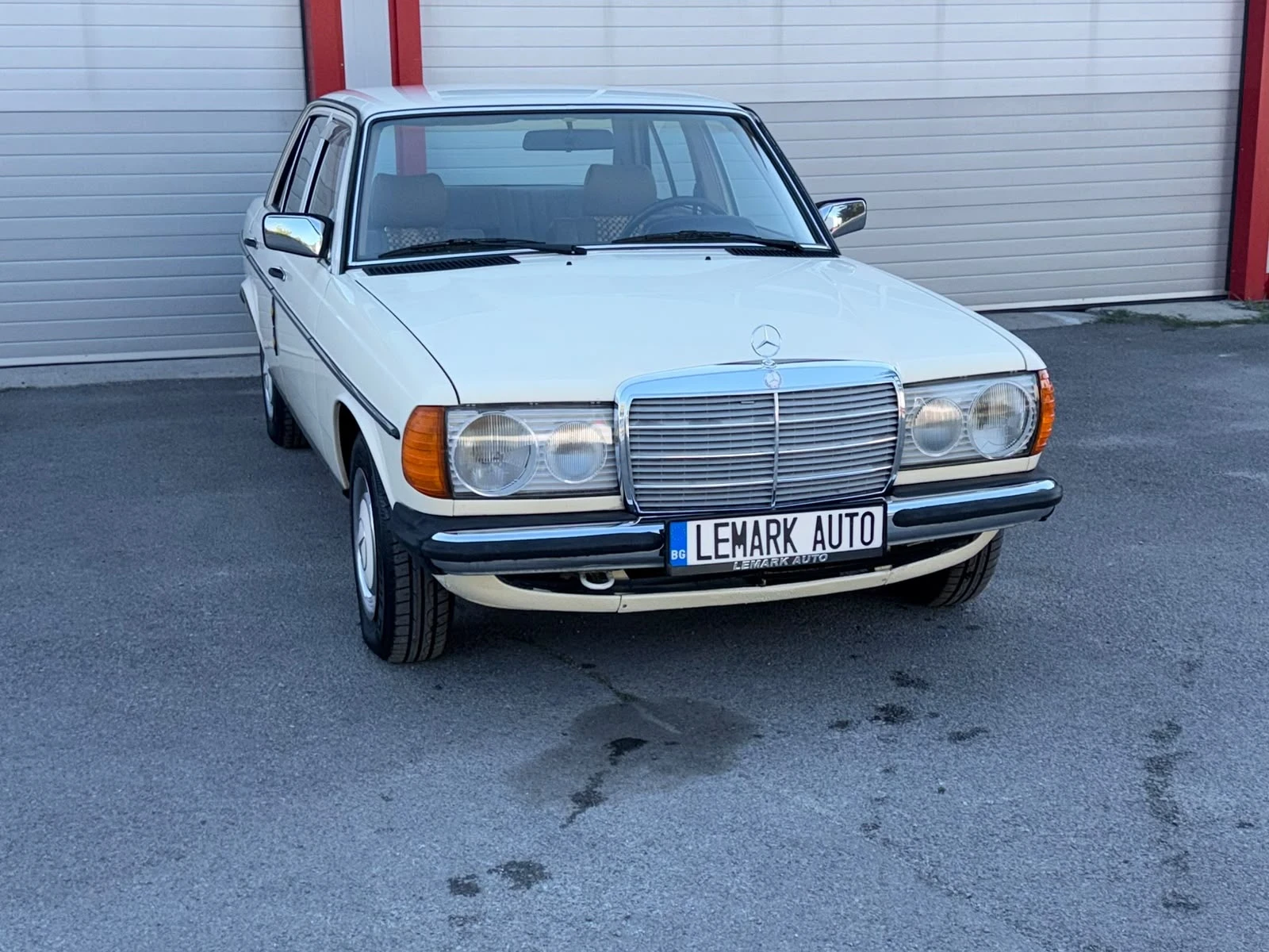 Mercedes-Benz 200 123 ЛИЗИНГ!!!, снимка 3 - Автомобили и джипове - 55695168