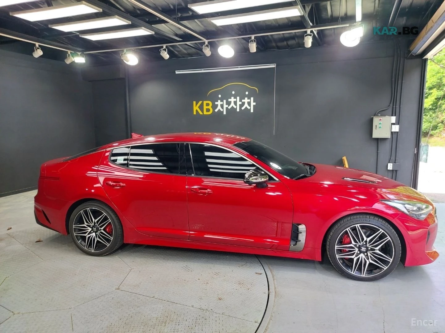 Kia Stinger 2.5 AWD MASTERS* КОЖА* ОБДУХВ* НАВИ* АВТОКРЕДИТ, снимка 8 - Автомобили и джипове - 55709182