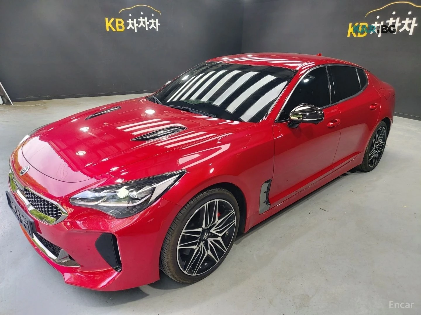 Kia Stinger 2.5 AWD MASTERS* КОЖА* ОБДУХВ* НАВИ* АВТОКРЕДИТ, снимка 9 - Автомобили и джипове - 55709182
