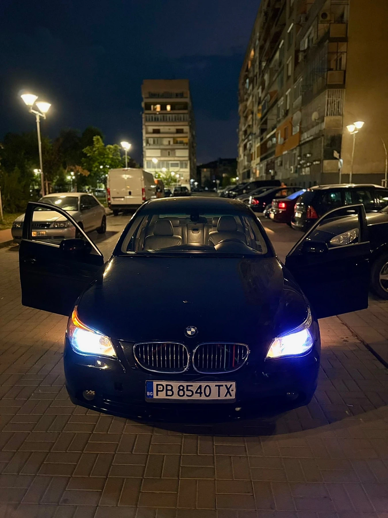 BMW 520, снимка 7 - Автомобили и джипове - 56088419