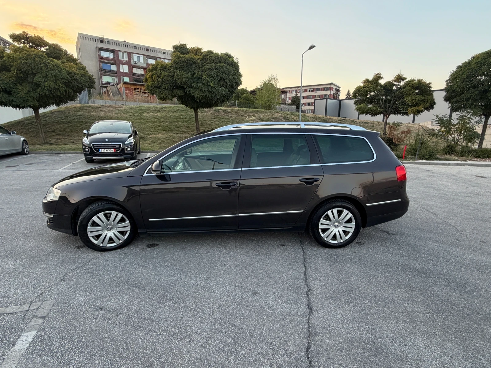 VW Passat, снимка 14 - Автомобили и джипове - 56158290