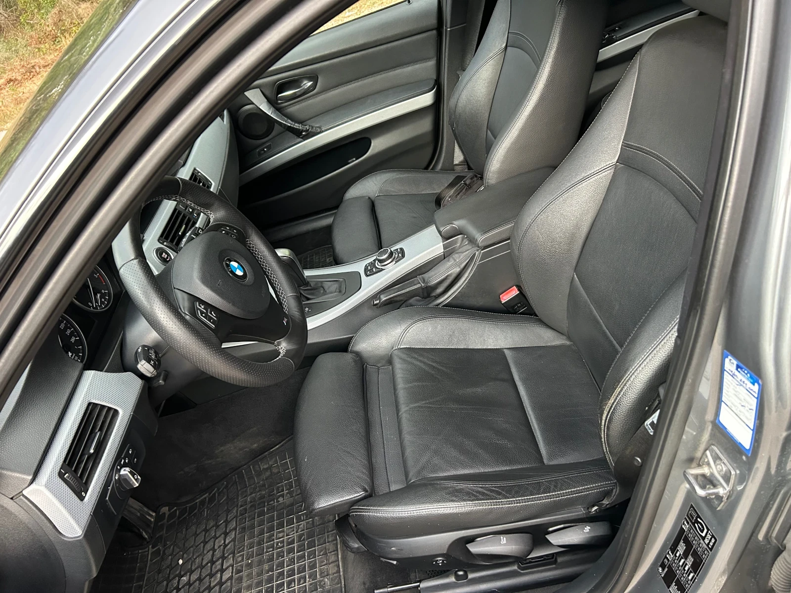 BMW 320 320d X-drive Mpack , снимка 7 - Автомобили и джипове - 56248069