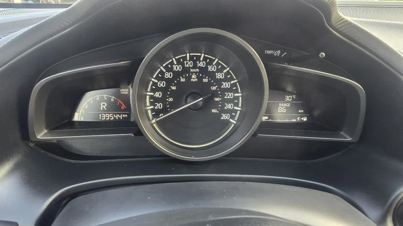 Mazda 3 SKYACTIV 2.0 BARTER, снимка 14 - Автомобили и джипове - 52450705