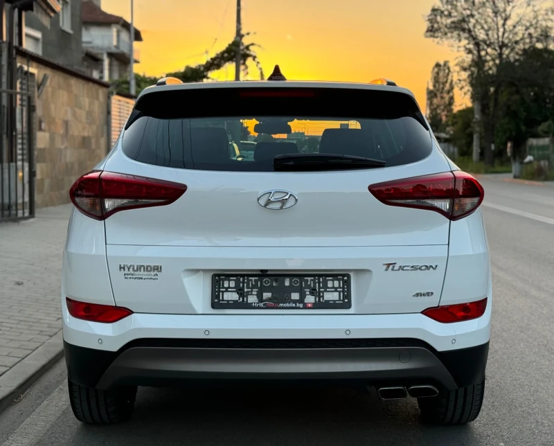 Hyundai Tucson VERTEX 4Х4 Внос Швейцария, снимка 5 - Автомобили и джипове - 47623640